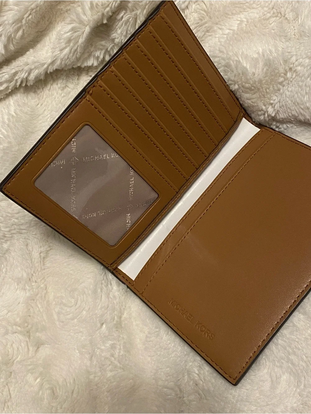 Michael Kors Brown Monogram Travel Passport Card Holder NWOT 💖